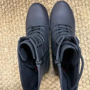 Royal Canadian | Shoes | Royal Canadian Armstong Boots All Weather New ...